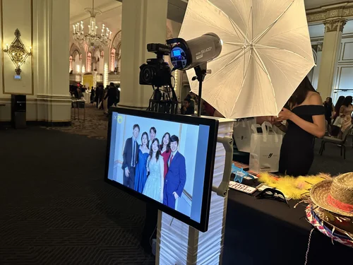 Interactive Touch Booth by 360Boothy 5